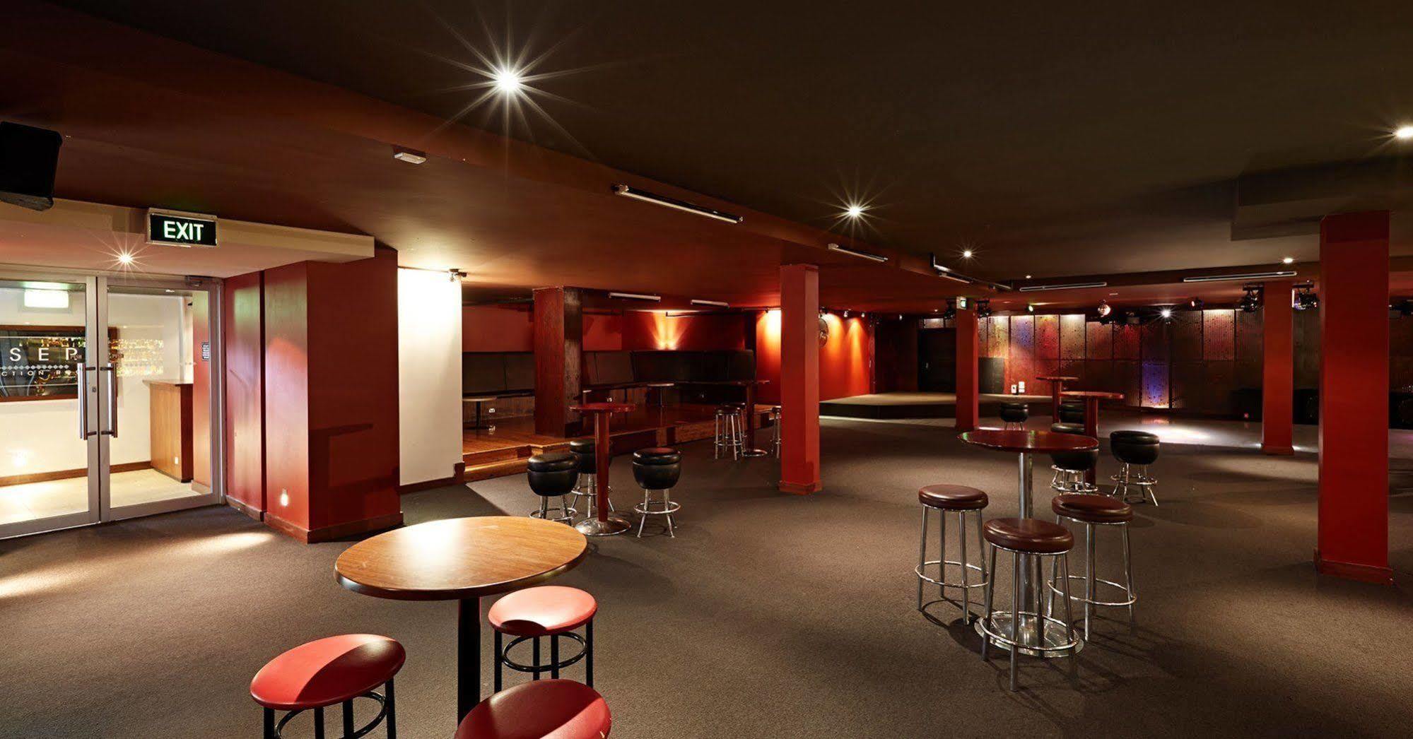 Nightcap At Waltzing Matilda Hotel Springvale Luaran gambar